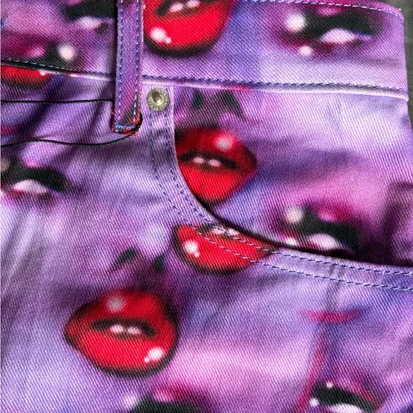 Icecream Marc Jacobs Purple Mini Skirt with Red Lip Print - Picture 4 of 6